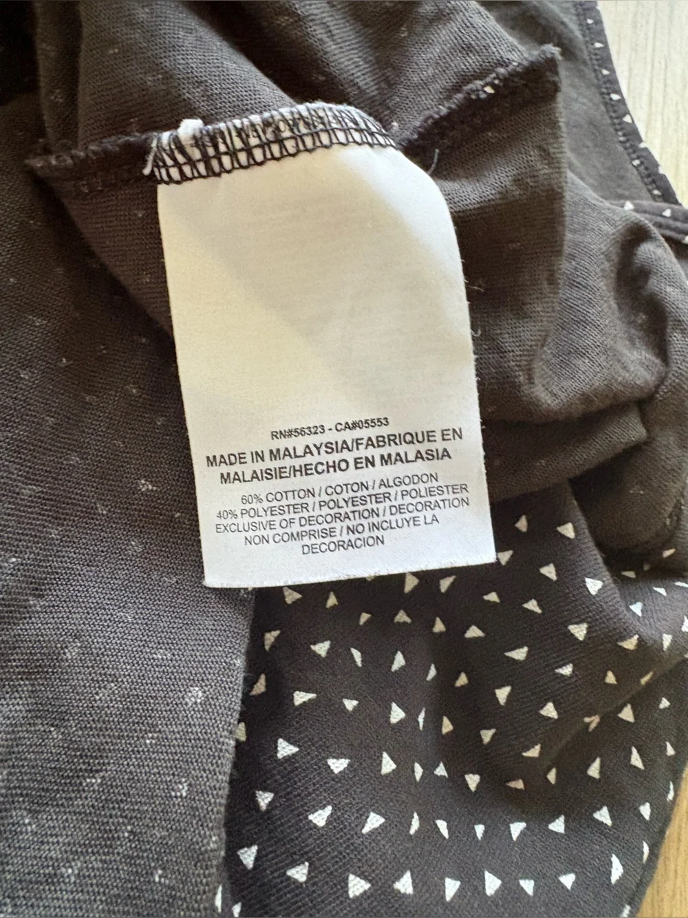 Nike Women's Black Tank Top with Pink Swoosh and Micro Triangle Print Sz medium